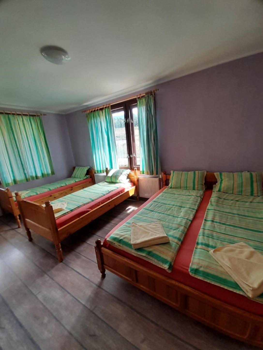 Madzhare Guest House Lorian מראה חיצוני תמונה