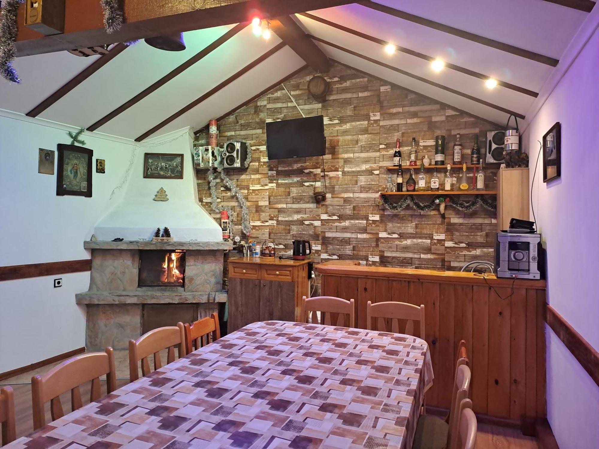 Madzhare Guest House Lorian מראה חיצוני תמונה